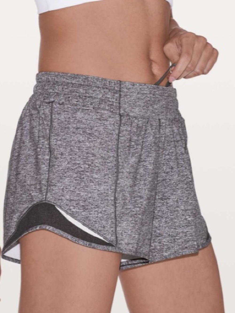 Lululemon Hotty Hot Shorts Long 4”